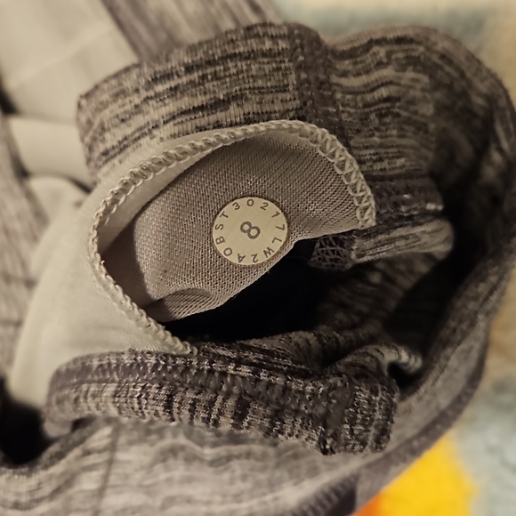 Grey Lululemon Flow Y Bra size 8 - Picture 3 of 3